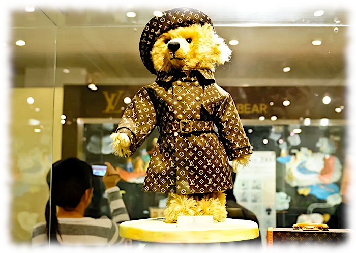 Мишка Louis Vuitton