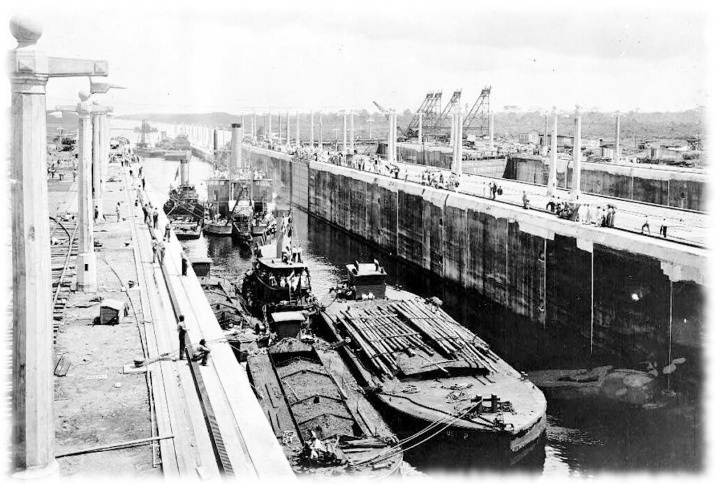 Шлюз Панамского канала в 1913 году
