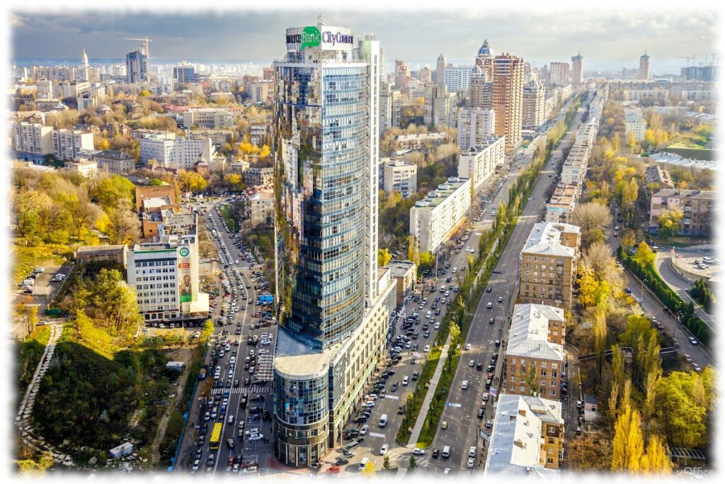 Киевский небоскреб «Парус»