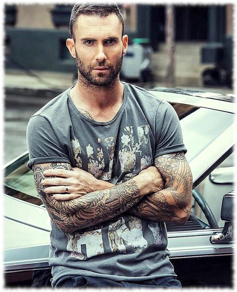 Адам Ноа Левін, американський співак, вокаліст і гітарист поп-рок-гурту Maroon 5