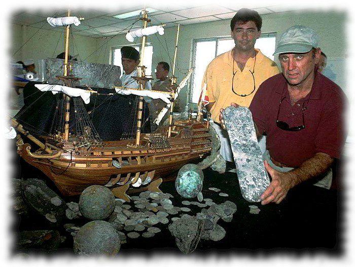 Кладоискатели показывают «улов»