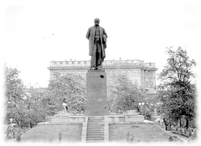 Пам'ятник Тарасу Шевченку у Києві