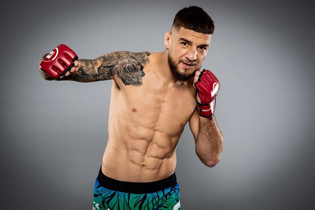 Украинский боец ​​MMA Ярослав Амосов